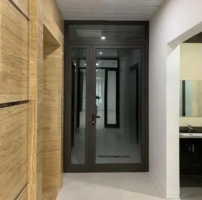 Có nên lắp đặt cửa nhôm 2 cánh lệch cho ngôi nhà hay không?