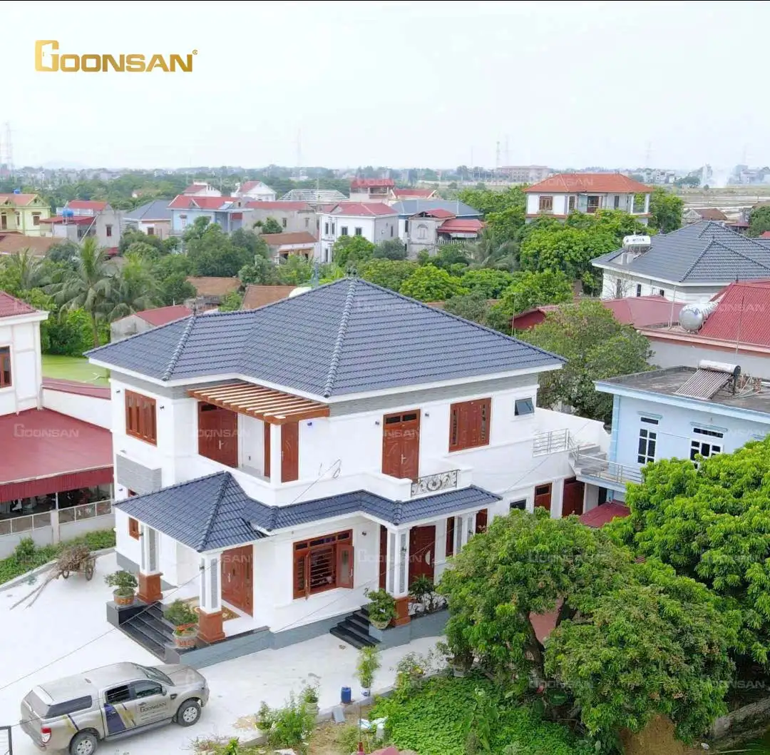 Cửa thép vân gỗ – “Lá chắn khí hậu” cho nhà Việt