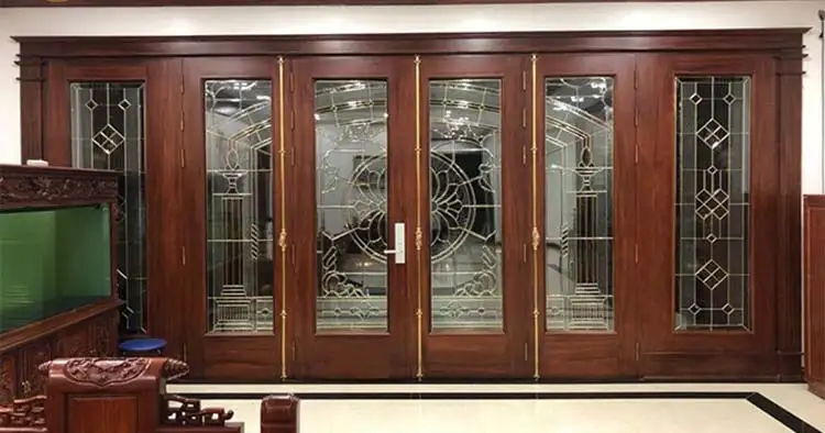 Mẫu cửa kính cường lực phòng khách đẹp hiện đại 2025