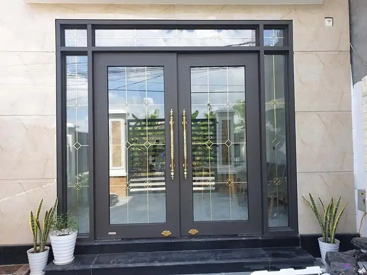 Mẫu cửa kính cường lực phòng khách đẹp hiện đại 2025