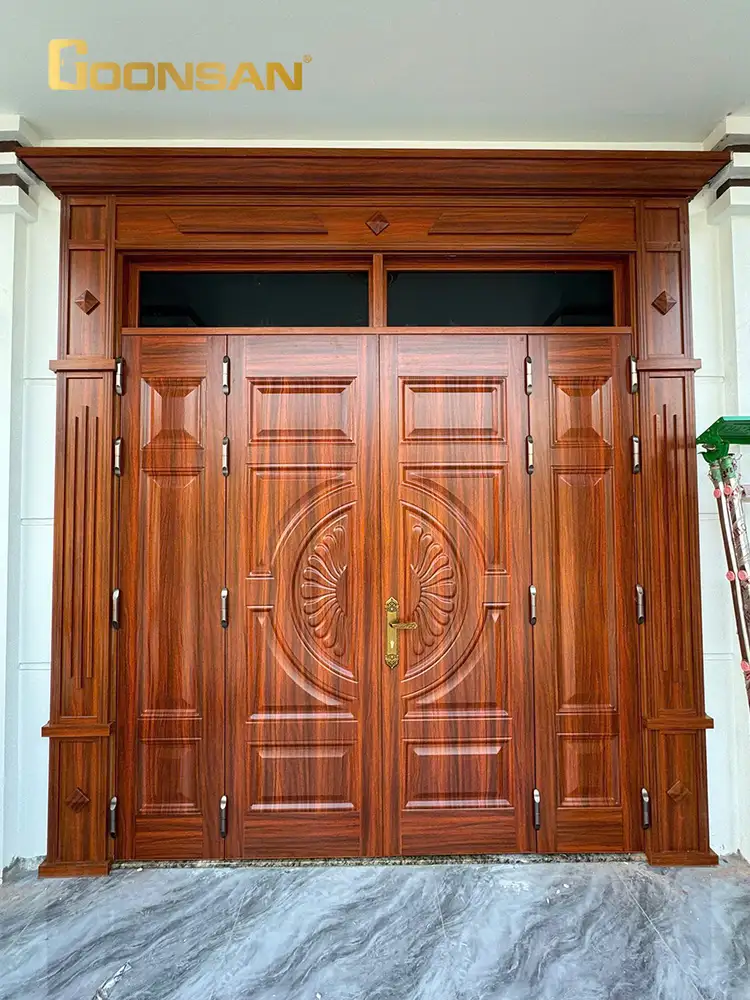 Mẫu cửa nhôm vân gỗ đẹp 4 cánh Goonsan